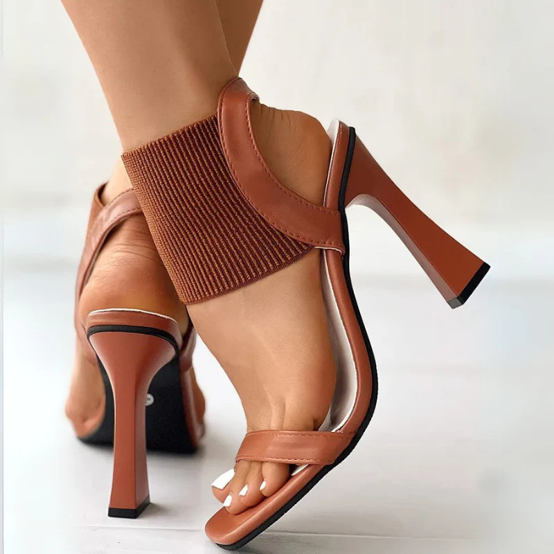 Velare Heels - Image 6
